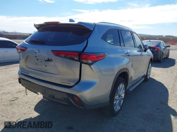 2021 Toyota Highlander Limited z VIN 5TDYZRAHXMS081464, wystawiony jako IAAI lot #41631810 z przebiegiem 61 446 mil mil oraz . Historia ofert i sprzedaży dostępna na DreamBid. Obrazek 4.