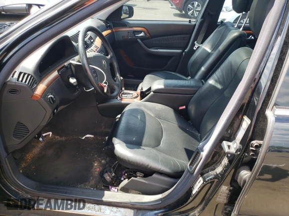 2000 Mercedes-Benz S 320/430/500 z VIN WDBNG70J8YA111998, wystawiony jako Copart lot #68190024 z przebiegiem 141 580 mil mil oraz Czysty tytuł • Clean title. Historia ofert i sprzedaży dostępna na DreamBid. Obrazek 7.