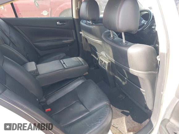 2014 Nissan Maxima SV with VIN 1N4AA5AP6EC446580, listed as a IAAI auction lot 42762381 with 184,665 mi miles and . Bid and sale history available at DreamBid. Image 8.