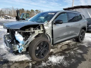 2024 GMC Acadia AWD Elevation z VIN 1GKENNKS3RJ210817, wystawiony jako Copart lot #87511955 z przebiegiem 1 469 mil mil oraz Czysty tytuł • Clean title. Historia ofert i sprzedaży dostępna na DreamBid. Obrazek 1.