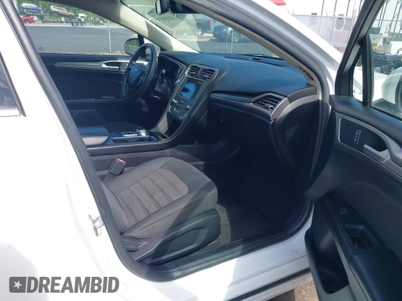 2020 Ford Fusion SE with VIN 3FA6P0H78LR237689, listed as a IAAI auction lot 42492036 with 63,303 mi miles and . Bid and sale history available at DreamBid. Image 5.