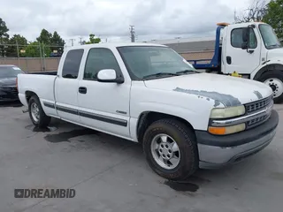 2000 Chevrolet Silverado 1500 LS with VIN 2GCEC19T2Y1257046, listed as a IAAI auction lot 42131424 with 168,440 mi miles and . Bid and sale history available at DreamBid. Image 1.