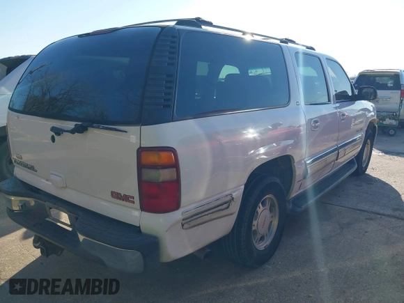 2001 GMC Yukon XL SLT with VIN 3GKEC16T51G223480, listed as a IAAI auction lot 41455454 with 358,870 mi miles. Bid and sale history available at carsss.com. Image 4.