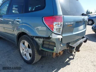 2009 Subaru Forester (Natl) X w/Premium Pkg with VIN JF2SH63649H731132, listed as a IAAI auction lot 42025359 with 124,374 mi miles. Bid and sale history available at carsss.com. Image 6.