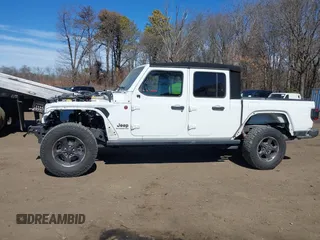 2020 Jeep Gladiator Rubicon with VIN 1C6JJTBG1LL181875, listed as a IAAI auction lot 41722037 with 51,037 mi miles and . Bid and sale history available at DreamBid. Image 15.