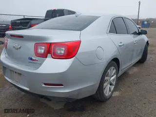 2015 Chevrolet Malibu LTZ with VIN 1G11F5SL9FU105265, listed as a IAAI auction lot 41506869 with 200,534 mi miles. Bid and sale history available at carsss.com. Image 4.