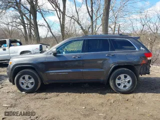 2015 Jeep Grand Cherokee Laredo with VIN 1C4RJFAG2FC133806, listed as a IAAI auction lot 41732455 with 67,955 mi miles. Bid and sale history available at carsss.com. Image 15.