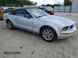 2005 Ford Mustang Deluxe с VIN 1ZVFT84N255187609, выставлен на аукционе Copart как лот 59868975 с пробегом Не указан миль и Чистый • Clean title. История ставок и продаж доступна на DreamBid. Изображение 4.