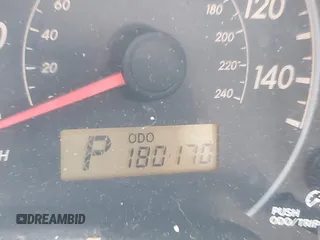 2010 Toyota Corolla z VIN 1NXBU4EEXAZ320327, wystawiony jako IAAI lot #41898009 z przebiegiem 180 170 mil mil oraz . Historia ofert i sprzedaży dostępna na DreamBid. Obrazek 7.