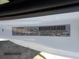 2018 Ram 1500 Tradesman z VIN 3C6JR6DT7JG304609, wystawiony jako Copart lot #55684295 z przebiegiem 73 075 mil mil oraz Szkoda całkowita • Salvage title. Historia ofert i sprzedaży dostępna na DreamBid. Obrazek 12.