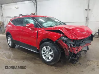 2022 Chevrolet Blazer LT z VIN 3GNKBJR44NS204676, wystawiony jako IAAI lot #42227459 z przebiegiem 32 683 mil mil oraz . Historia ofert i sprzedaży dostępna na DreamBid. Obrazek 1.