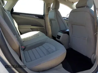 2020 Ford Fusion SE z VIN 3FA6P0HDXLR235383, wystawiony jako Copart lot #56752235 z przebiegiem 92 919 mil mil oraz Szkoda całkowita • Salvage title. Historia ofert i sprzedaży dostępna na DreamBid. Obrazek 10.