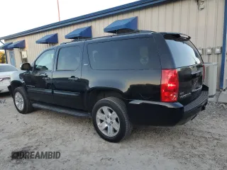 2008 GMC Yukon XL SLT with VIN 1GKFC160X8J187420, listed as a Copart auction lot 84614794 with 306,715 mi miles and Salvage Title. Bid and sale history available at carsss.com. Image 2.