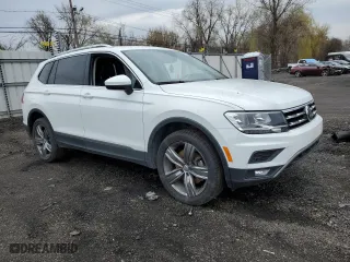 2020 Volkswagen Tiguan SE with VIN 3VV2B7AX2LM179152, listed as a Copart auction lot 52577475 with 61,691 mi miles and Salvage Title. Bid and sale history available at carsss.com. Image 4.