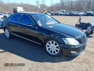 2007 Mercedes-Benz S 550 with VIN WDDNG71X97A145943, listed as a IAAI auction lot 41758639 with 133,638 mi miles and . Bid and sale history available at carsss.com. Image 1.