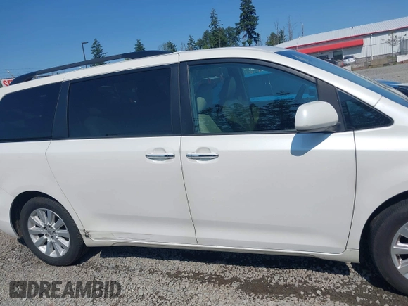 2015 Toyota Sienna Limited с VIN 5TDDK3DC6FS114592, выставлен на аукционе IAAI как лот 42369139 с пробегом 134 436 миль миль и . История ставок и продаж доступна на DreamBid. Изображение 14.