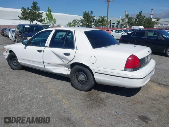 1999 Ford Crown Victoria Police с VIN 2FAFP71W1XX200937, выставлен на аукционе IAAI как лот 41977836 с пробегом 186 379 миль миль и . История ставок и продаж доступна на DreamBid. Изображение 3.
