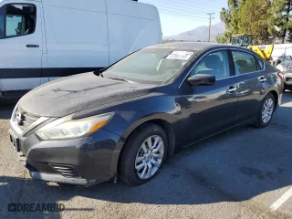 2016 Nissan Altima 2.5 SV with VIN 1N4AL3AP8GC187494, listed as a Copart auction lot 41995785 with 218,054 mi miles and Clean Title. Bid and sale history available at carsss.com. Image 1.