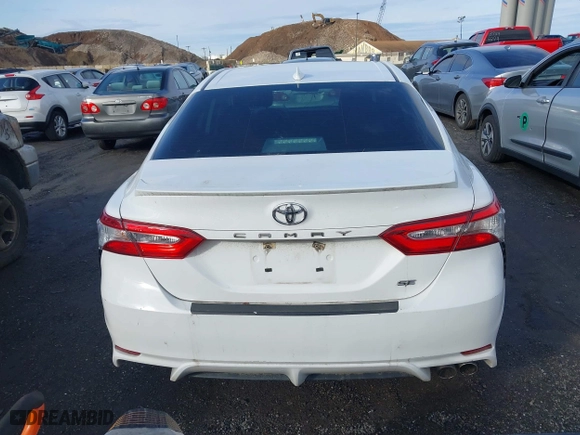 2020 Toyota Camry SE with VIN 4T1G11AKXLU983800, listed as a IAAI auction lot 41422524 with 337,897 mi miles. Bid and sale history available at carsss.com. Image 16.