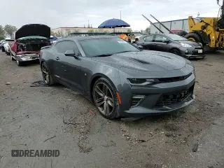 2016 Chevrolet Camaro 2SS z VIN 1G1FH1R74G0180482, wystawiony jako Copart lot #55686085 z przebiegiem 63 803 mil mil oraz Szkoda całkowita • Salvage title. Historia ofert i sprzedaży dostępna na DreamBid. Obrazek 13.