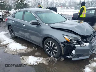 2018 Nissan Altima S with VIN 1N4AL3AP8JC250164, listed as a IAAI auction lot 41559703 with 110,895 mi miles and . Bid and sale history available at carsss.com. Image 1.