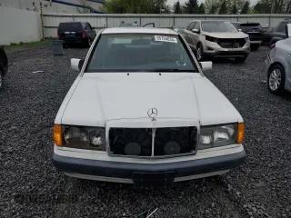 1992 Mercedes-Benz 190 z VIN WDBDA29D3NF993013, wystawiony jako Copart lot #55794035 z przebiegiem 181 833 mil mil oraz Szkoda całkowita • Salvage title. Historia ofert i sprzedaży dostępna na DreamBid. Obrazek 5.