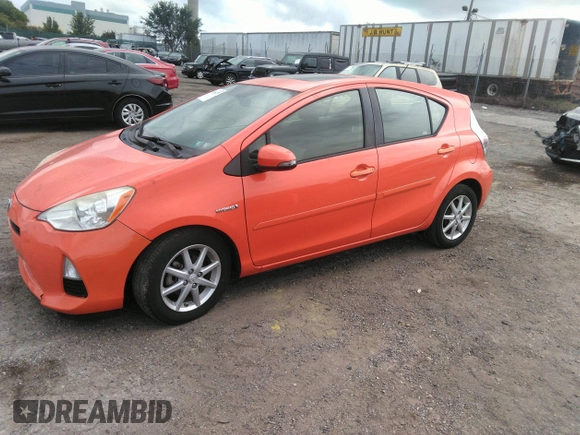2013 Toyota Prius One z VIN JTDKDTB34D1033086, wystawiony jako IAAI lot #40364357 z przebiegiem 96 948 mil mil oraz . Historia ofert i sprzedaży dostępna na DreamBid. Obrazek 17.