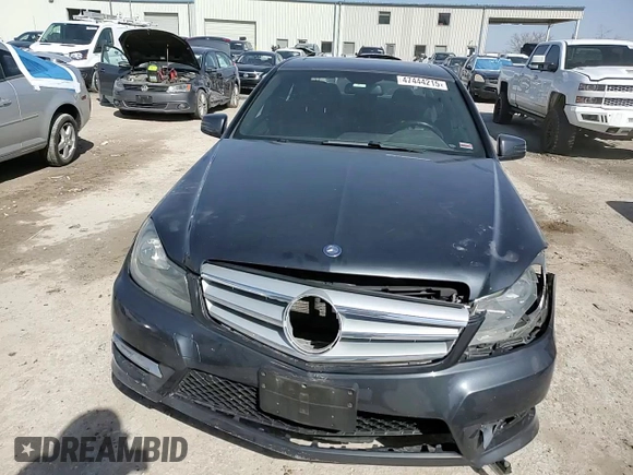 2013 Mercedes-Benz C 300 Sport z VIN WDDGF8AB3DG122432, wystawiony jako Copart lot #47444215 z przebiegiem 139 825 mil mil oraz Szkoda całkowita • Salvage title. Historia ofert i sprzedaży dostępna na DreamBid. Obrazek 11.