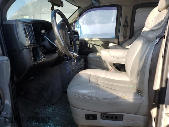 2006 GMC Savana z VIN 1GDGG29U661252944, wystawiony jako Copart lot #76284894 z przebiegiem 192 410 mil mil oraz Szkoda całkowita • Salvage title. Historia ofert i sprzedaży dostępna na DreamBid. Obrazek 7.
