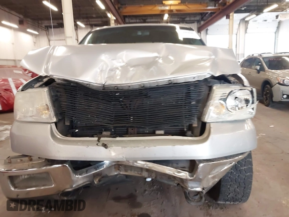 2005 Ford F-150 XLT with VIN 1FTPW14535FB22767, listed as a IAAI auction lot 41880025 with 1 mi miles. Bid and sale history available at carsss.com. Image 13.