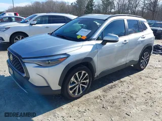 2022 Toyota Corolla Cross XLE with VIN 7MUDAAAG4NV004482, listed as a IAAI auction lot 41631653 with 64,746 mi miles. Bid and sale history available at carsss.com. Image 18.