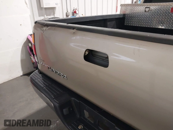2001 Toyota Tundra SR5 with VIN 5TBRT34141S180870, listed as a IAAI auction lot 41494026 with 186,737 mi miles and . Bid and sale history available at DreamBid. Image 6.