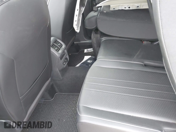 2024 Volkswagen Tiguan SE R-Line Black with VIN 3VV8B7AX3RM111526, listed as a IAAI auction lot 42524100 with 7,280 mi miles and . Bid and sale history available at DreamBid. Image 8.