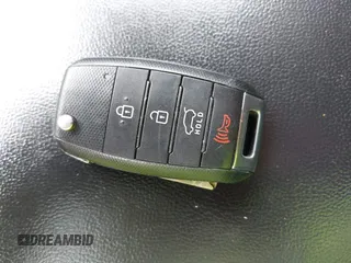 2019 Kia Sorento L z VIN 5XYPG4A36KG593306, wystawiony jako IAAI lot #42084345 z przebiegiem 115 241 mil mil oraz . Historia ofert i sprzedaży dostępna na DreamBid. Obrazek 11.