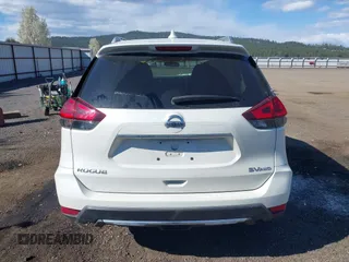 2017 Nissan Rogue SV with VIN KNMAT2MV7HP580637, listed as a IAAI auction lot 42040075 with 47,514 mi miles. Bid and sale history available at carsss.com. Image 17.