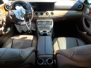 2018 Mercedes-Benz E with VIN WDDZF4KB0JA308167, listed as a Copart auction lot 49992405 with Not Provided miles and Salvage Title. Bid and sale history available at carsss.com. Image 8.