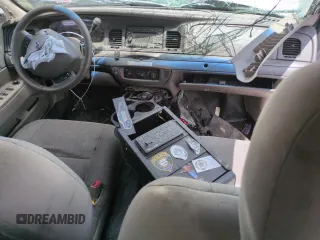 2010 Ford Police Interceptor с VIN 2FABP7BV8AX131093, выставлен на аукционе Copart как лот 61508565 с пробегом Не указан миль и Списание • Salvage title. История ставок и продаж доступна на DreamBid. Изображение 8.