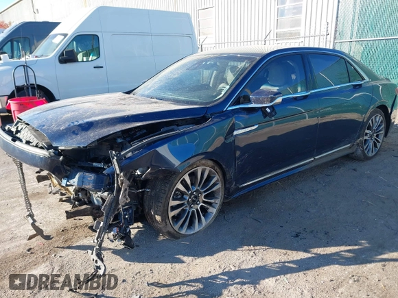 2017 Lincoln Continental Reserve z VIN 1LN6L9NC9H5609249, wystawiony jako IAAI lot #40685968 z przebiegiem 103 051 mil mil oraz . Historia ofert i sprzedaży dostępna na DreamBid. Obrazek 18.