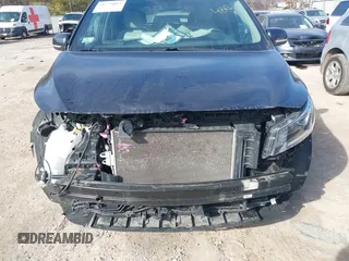 2020 Kia Sedona LX with VIN KNDMB5C13L6617567, listed as a IAAI auction lot 41774812 with 68,500 mi miles. Bid and sale history available at carsss.com. Image 6.