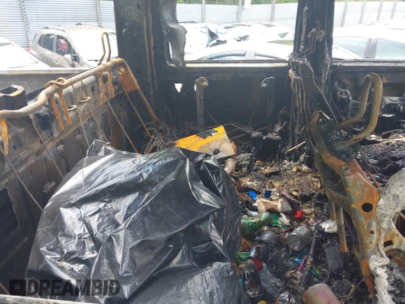 2014 Ram 2500 Tradesman с VIN 3C6UR5HJ3EG173684, выставлен на аукционе IAAI как лот 42531859 с пробегом Не указан миль и . История ставок и продаж доступна на DreamBid. Изображение 8.