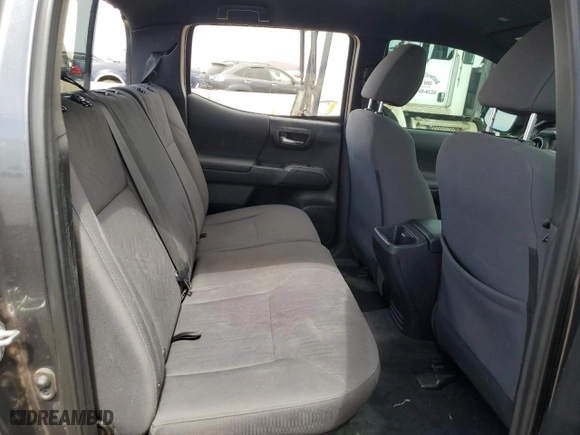 2019 Toyota Tacoma 4WD SR with VIN 5TFCZ5AN1KX206478, listed as a Copart auction lot 51000035 with 113,497 mi miles and Salvage Title. Bid and sale history available at carsss.com. Image 10.