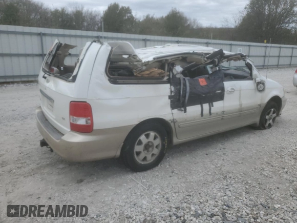 2003 Kia Sedona LX with VIN KNDUP131836430383, listed as a Copart auction lot 79829254 with 198,896 mi miles and Salvage Title. Bid and sale history available at carsss.com. Image 3.