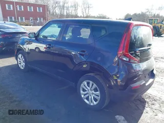 2020 Kia Soul LX with VIN KNDJ23AU8L7091578, listed as a IAAI auction lot 41499522 with 106,823 mi miles. Bid and sale history available at carsss.com. Image 3.