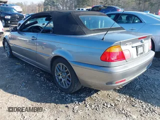2004 BMW 3 Series 325Ci with VIN WBABW33404PL26897, listed as a IAAI auction lot 41007643 with 139,206 mi miles. Bid and sale history available at carsss.com. Image 3.