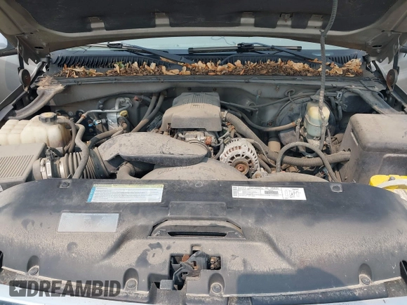 2000 GMC Sierra 1500 SLE z VIN 1GTEK19T3YZ297050, wystawiony jako IAAI lot #42407638 z przebiegiem 201 337 mil mil oraz . Historia ofert i sprzedaży dostępna na DreamBid. Obrazek 10.