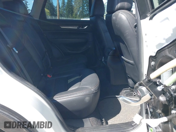 2017 Mazda CX-5 Grand Touring with VIN JM3KFBDL9H0163031, listed as a IAAI auction lot 42098819 with 81,781 mi miles. Bid and sale history available at carsss.com. Image 8.