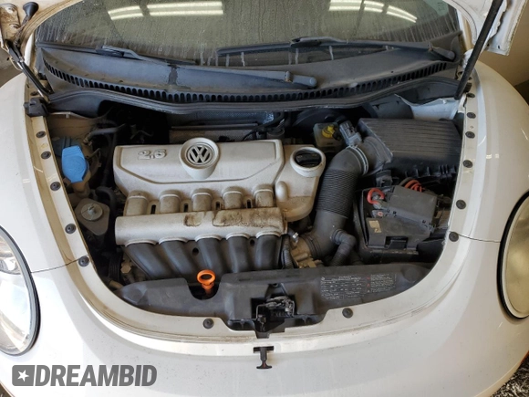 2009 Volkswagen New Beetle Coupe S with VIN 3VWPW31C29M511143, listed as a Copart auction lot 80123514 with 77,784 mi miles and Salvage Title. Bid and sale history available at carsss.com. Image 11.