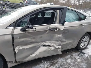 2015 Ford Fusion SE with VIN 3FA6P0H7XFR129062, listed as a IAAI auction lot 41558335 with 89,362 mi miles. Bid and sale history available at carsss.com. Image 6.