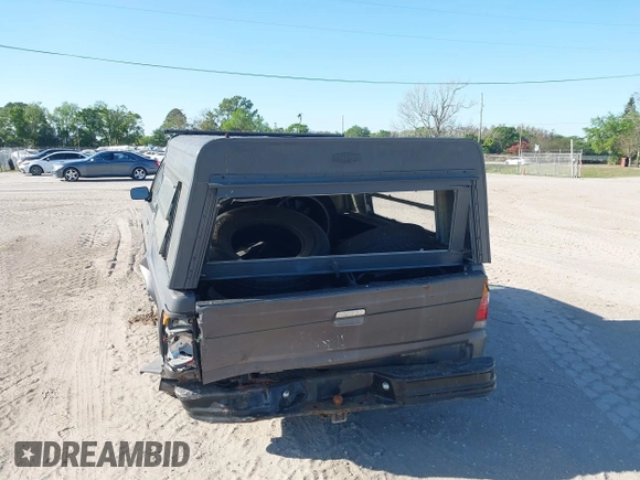 1992 Mazda B-Series Truck with VIN JM2UF3136N0270881, listed as a IAAI auction lot 41814384 with 202,785 mi miles and . Bid and sale history available at DreamBid. Image 6.