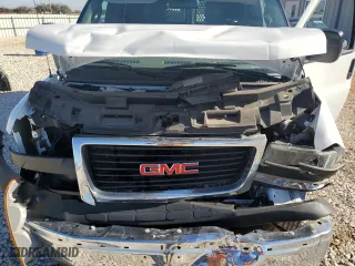 2022 GMC Savana Cargo Van with VIN 1GTW7AFP8N1231004, listed as a Copart auction lot 81510434 with 15,698 mi miles and Clean Title. Bid and sale history available at carsss.com. Image 12.